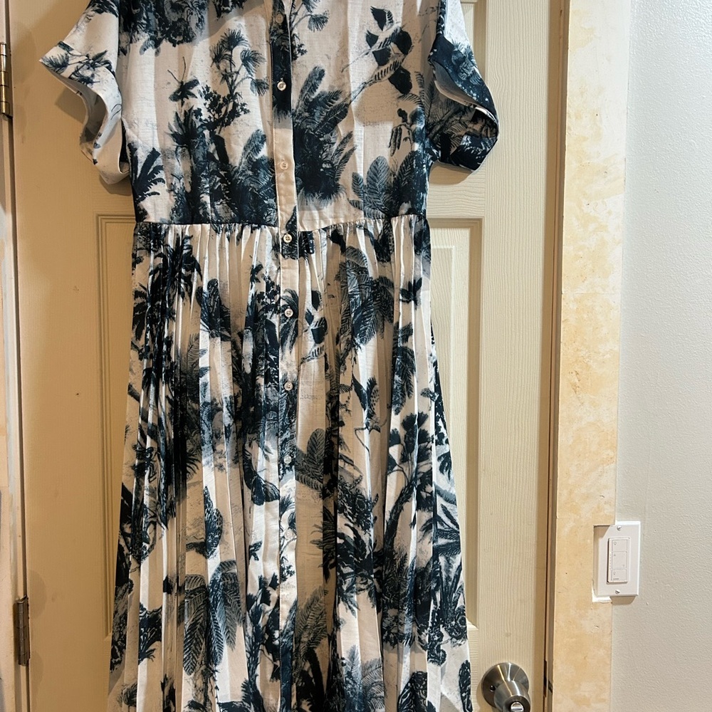 Button-Front Floral Pleated Maxi Dress - Black/White - Picture 3 of 4